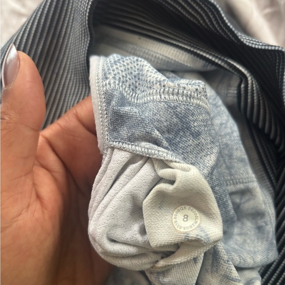 LULULEMON | ebb to train sports bra | size 8 - Picture 5 of 5